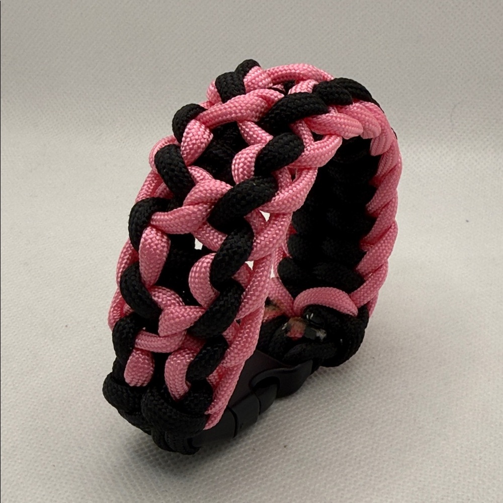 Handmade Pink and Black Paracord Bracelet – Chunky Weave, Side Release Buckle